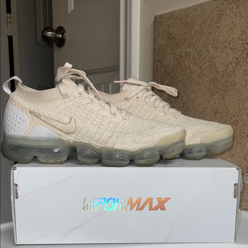 Nike VaporMax Flyknit in Cream White